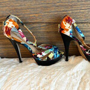 Sold. Steve Madden Haylow Floral Satin T-Strap Stilettos